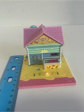 Vintage 1993 Blue Bird Polly pocket Pink & Yellow Cafe Playset girl toy